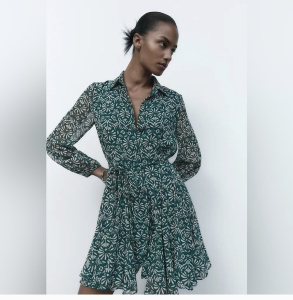 Zara Green and White Long Sleeve Chiffon Dress Size M.